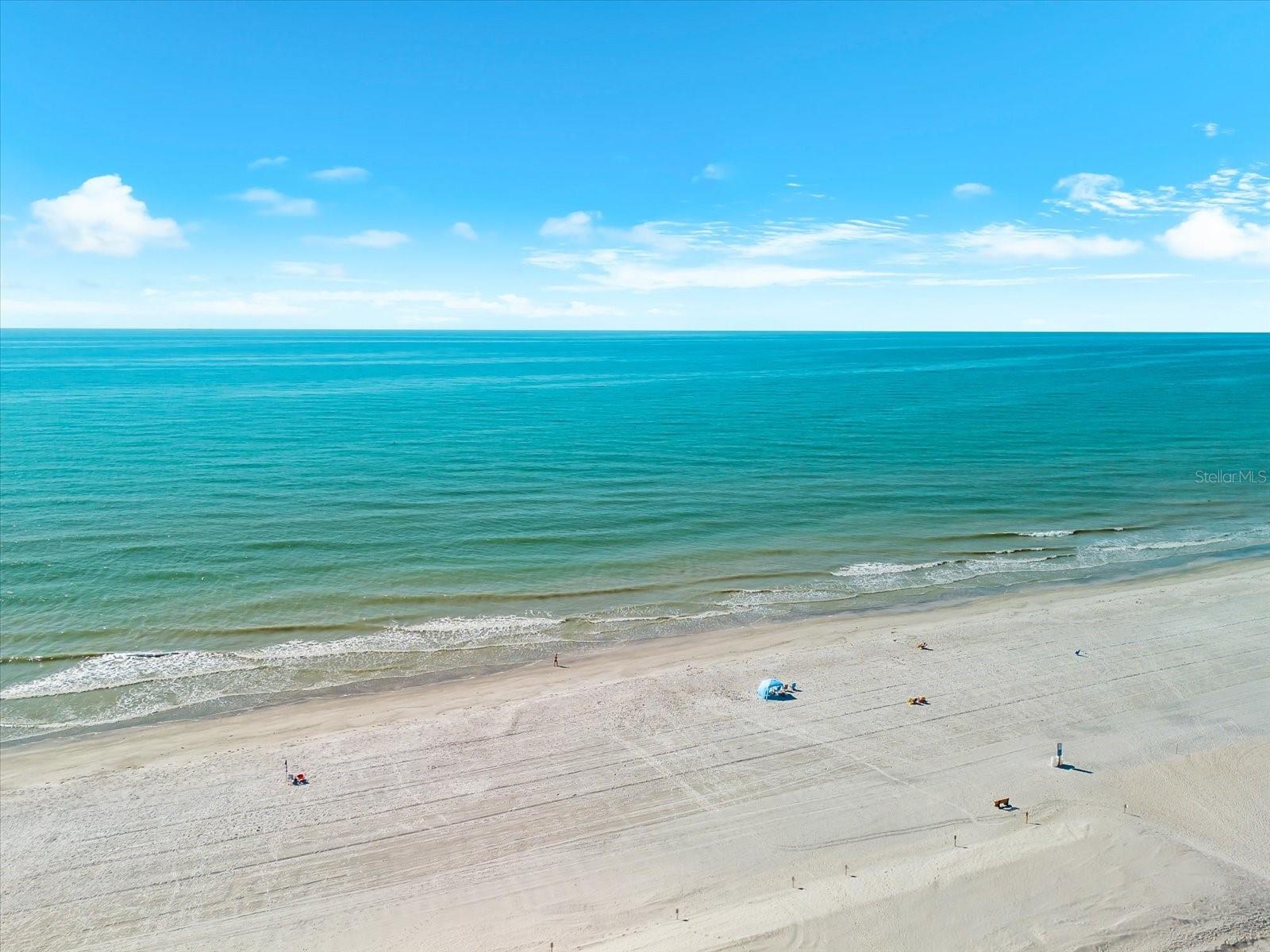 LA VISTANA CONDO - Residential