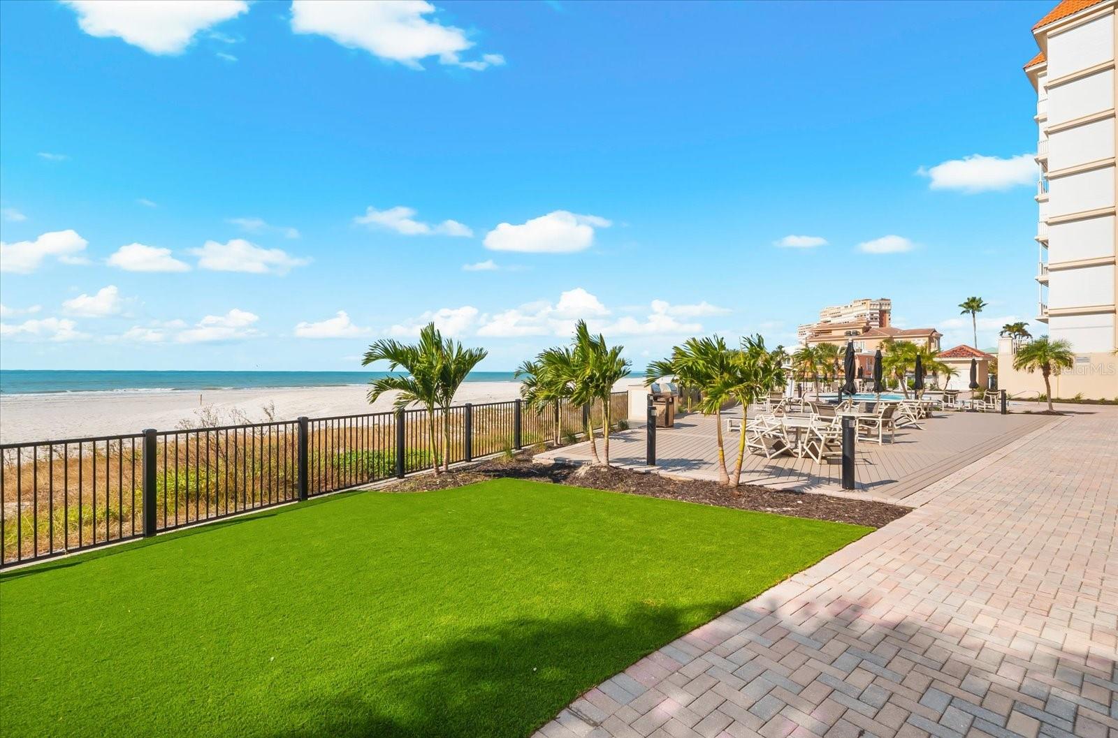 LA VISTANA CONDO - Residential