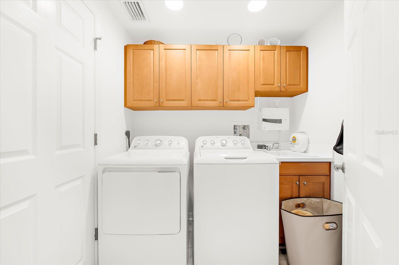 LA VISTANA CONDO - Residential