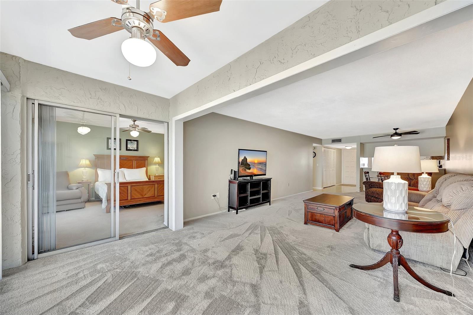 ISLANDER THE CONDO - Residential