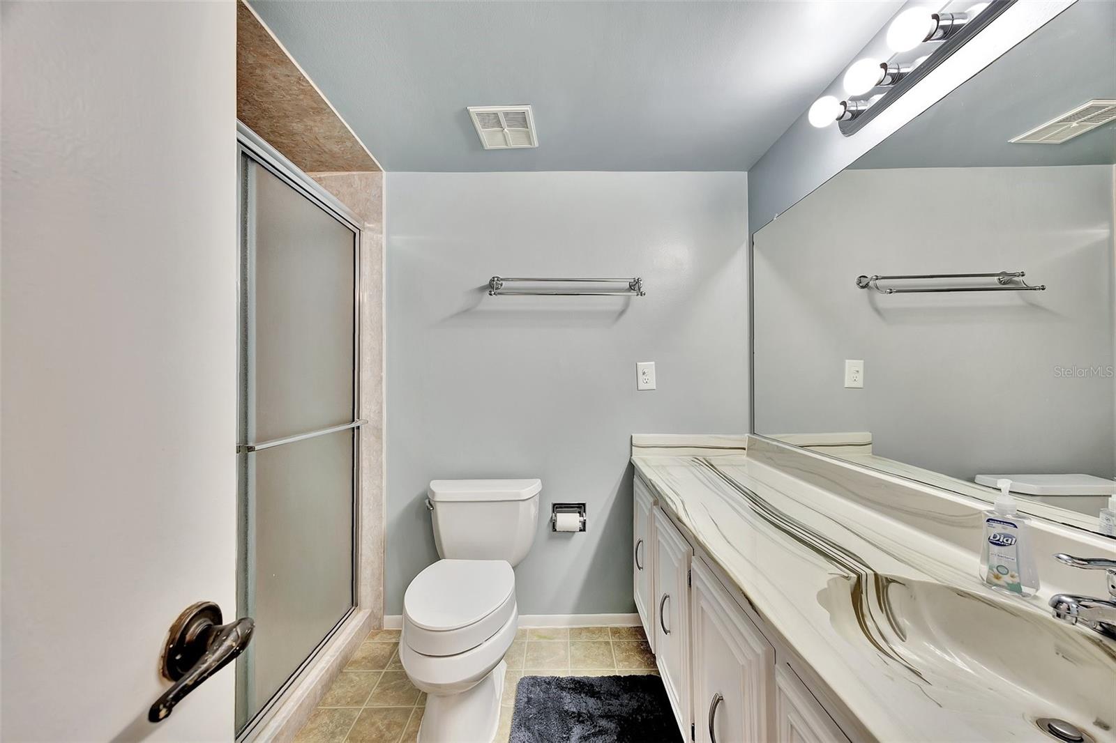 ISLANDER THE CONDO - Residential