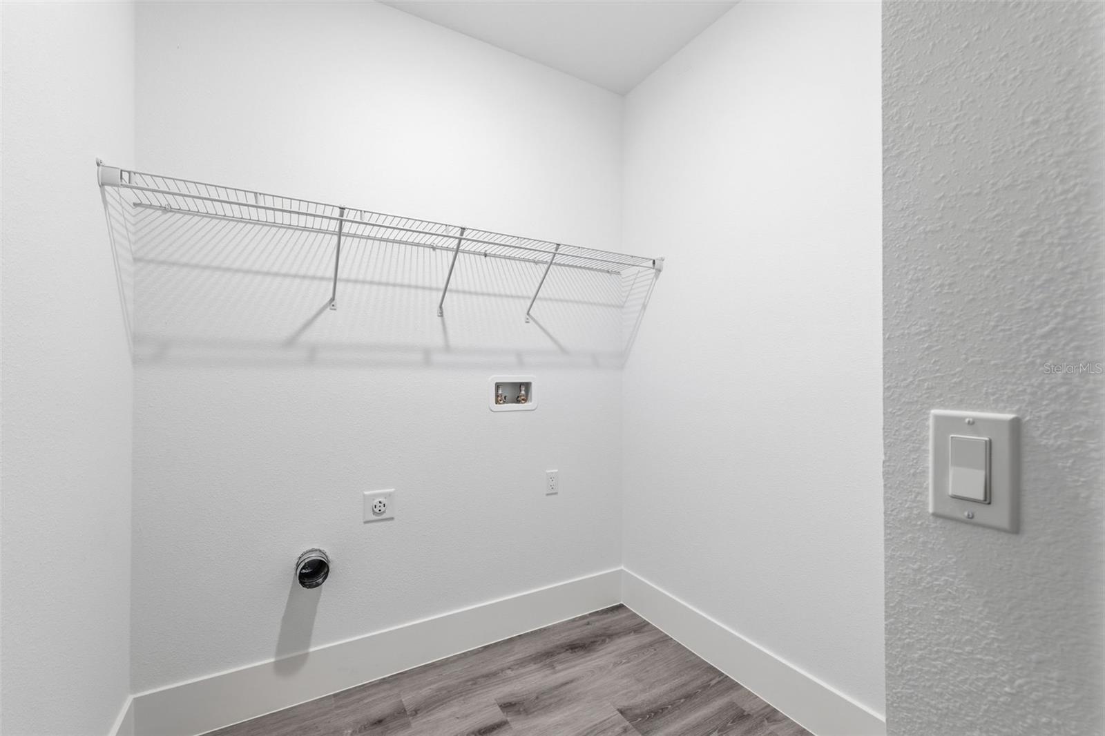 CITRUS SPGS UNIT 09 - Residential Lease