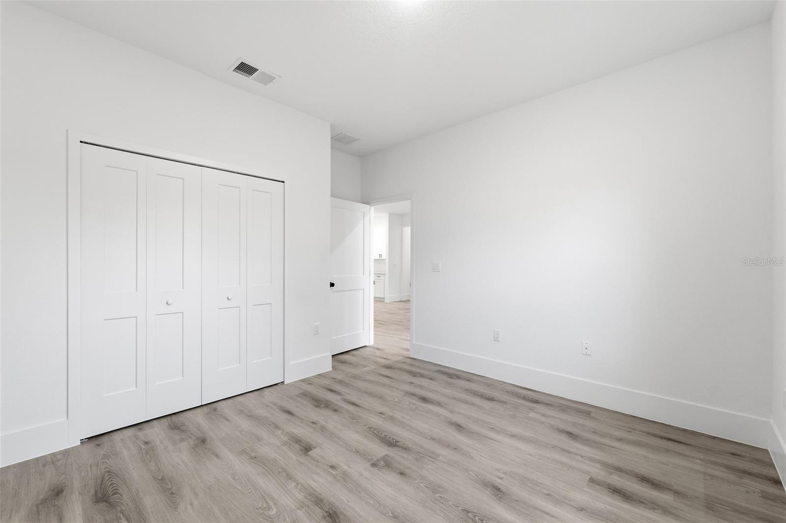 CITRUS SPGS UNIT 09 - Residential Lease