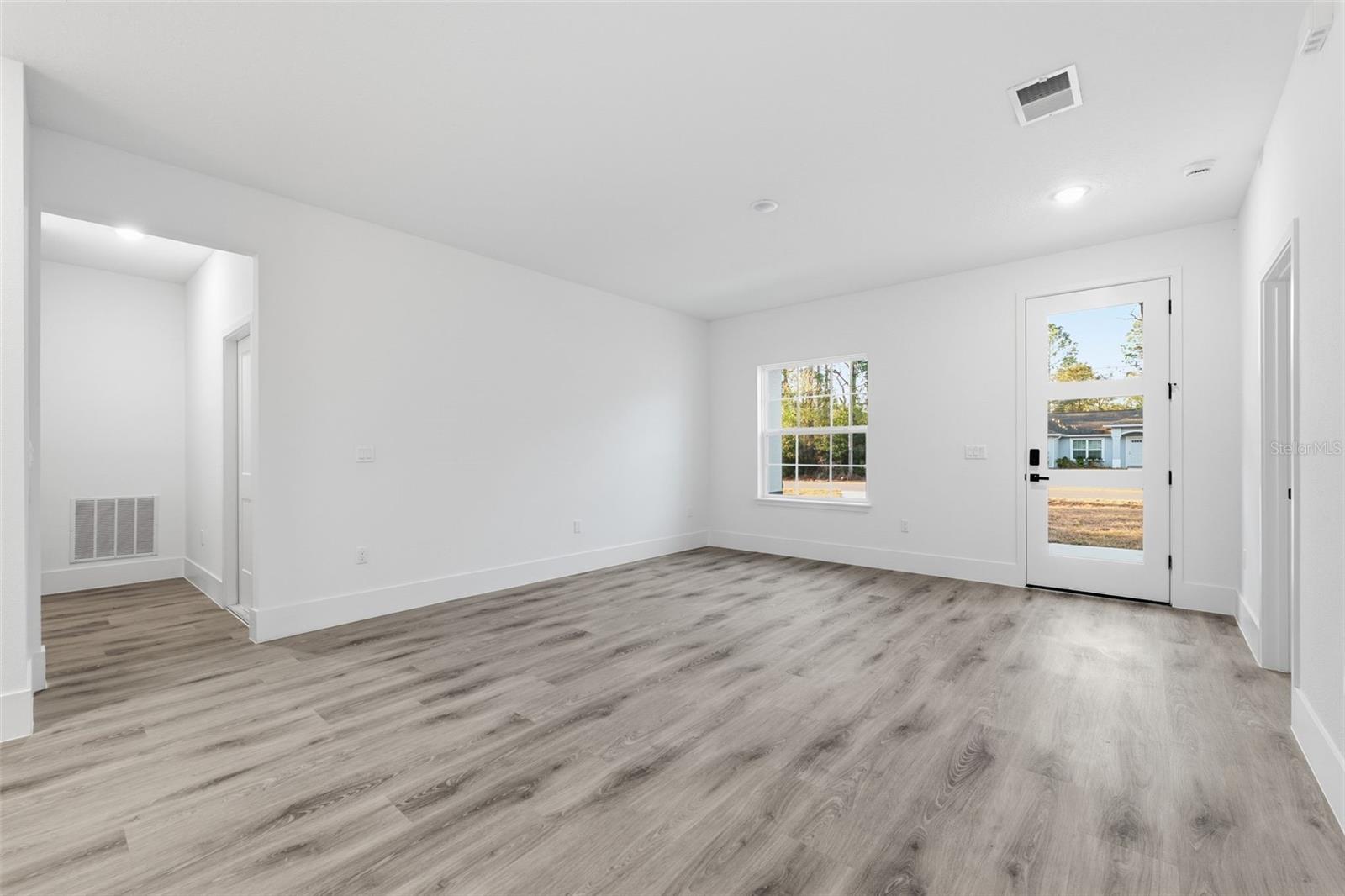 CITRUS SPGS UNIT 09 - Residential Lease