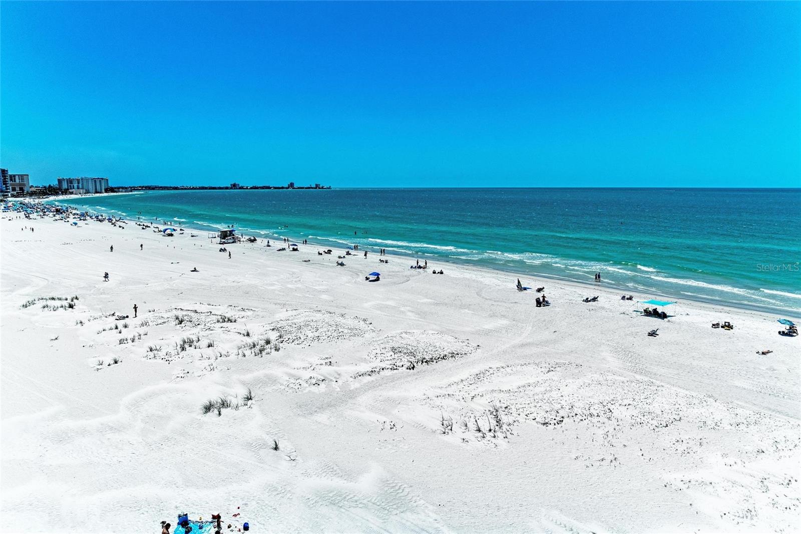 ST ARMAND TOWERS - Residential