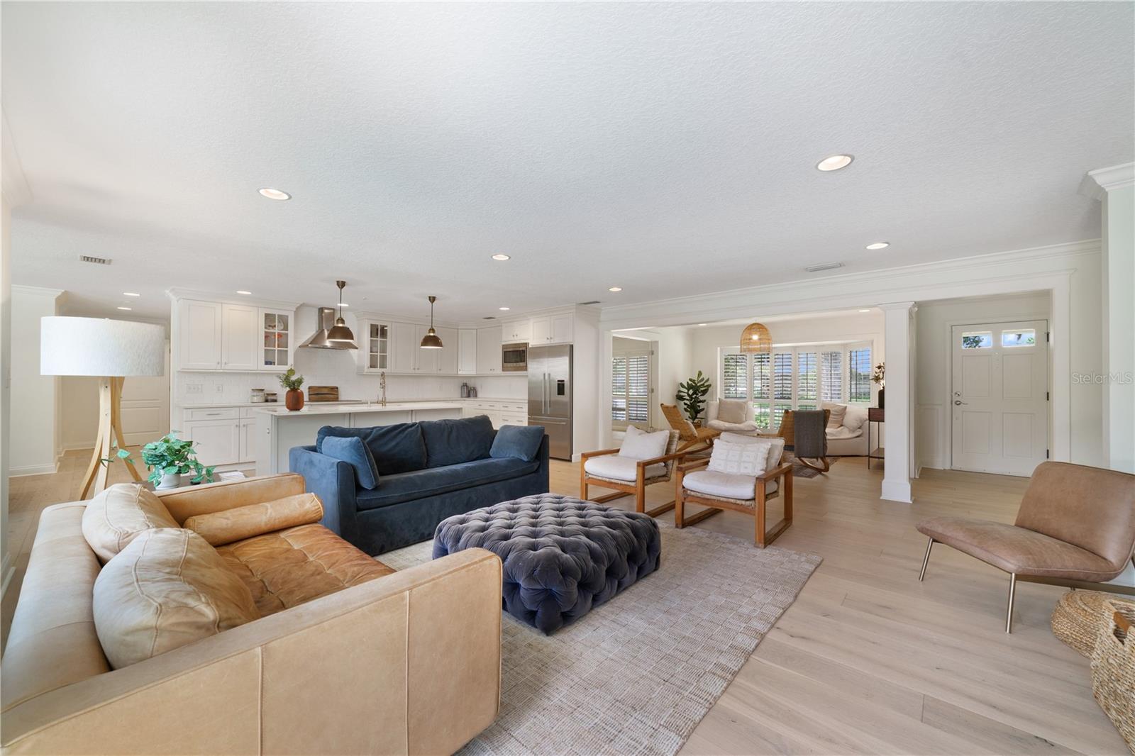 1615 KING ARTHUR CIRCLE