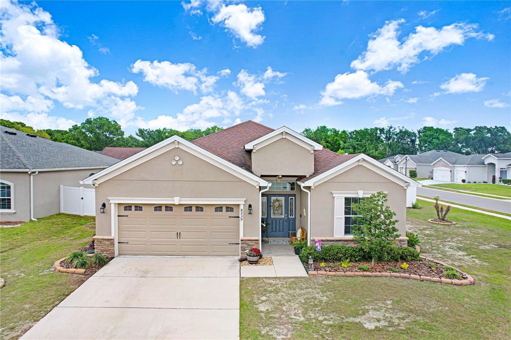 Photo of 8235 Wilder Loop, Lakeland, FL 33809 (MLS # TB8492385)