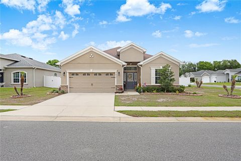 Photo of 8235 Wilder Loop, Lakeland, FL 33809 (MLS # TB8492385)