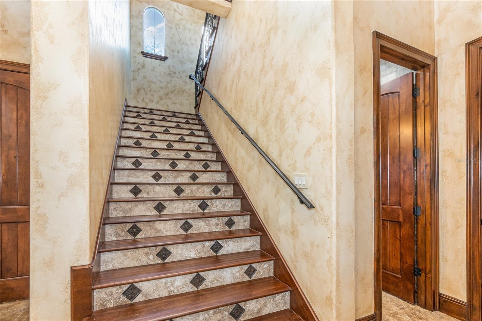 BELLANONA GRANDE ESTATES - Residential