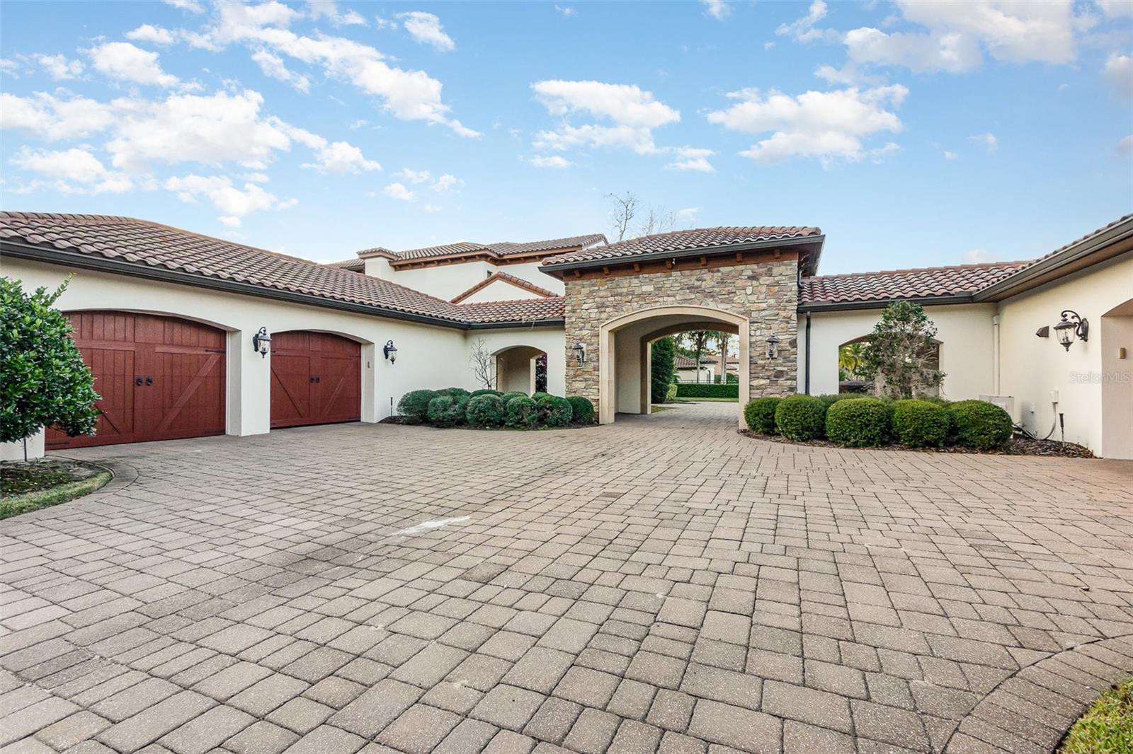 BELLANONA GRANDE ESTATES - Residential