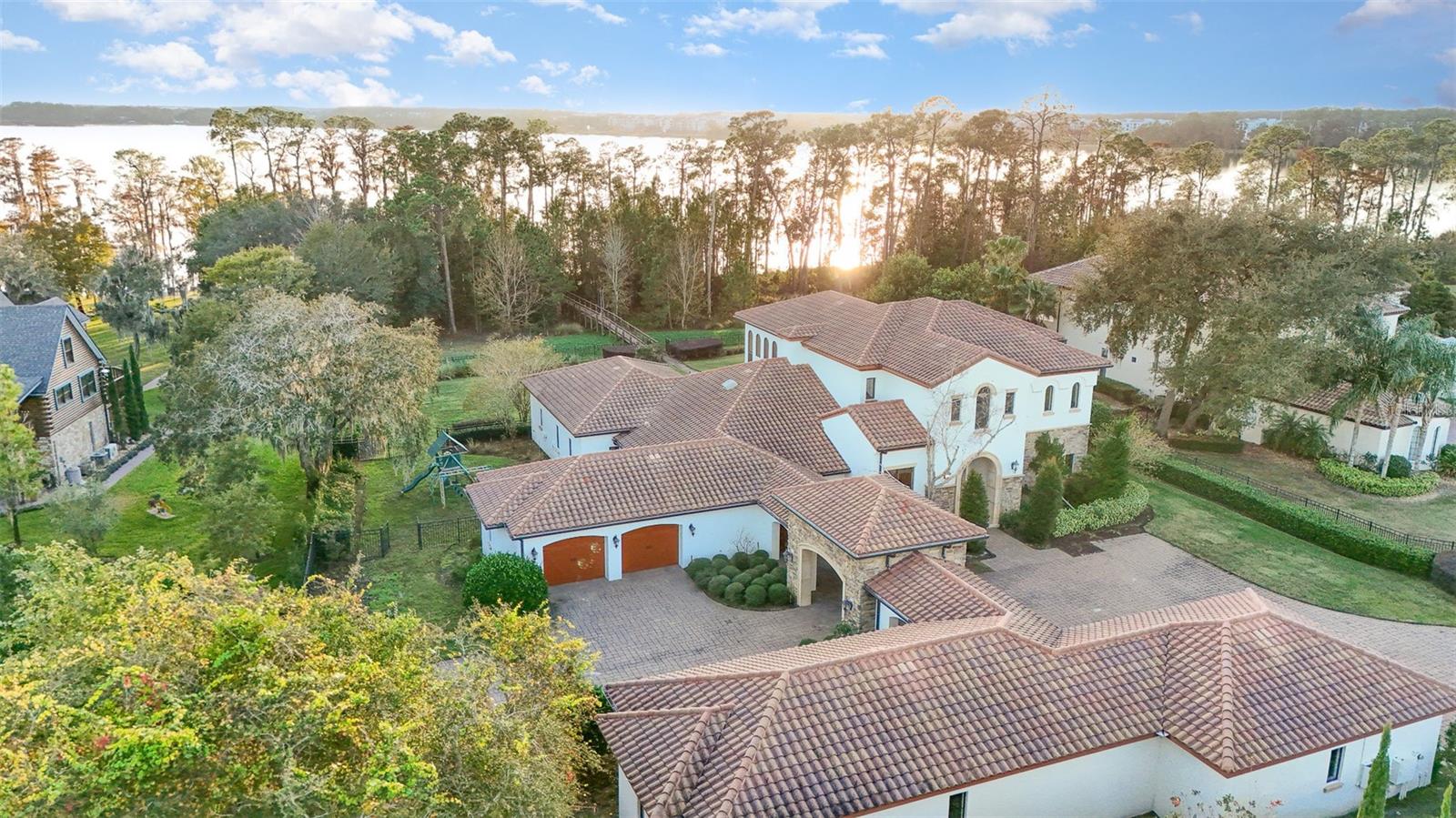 BELLANONA GRANDE ESTATES - Residential