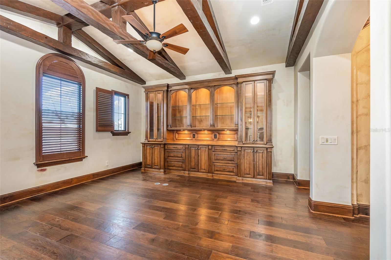 BELLANONA GRANDE ESTATES - Residential