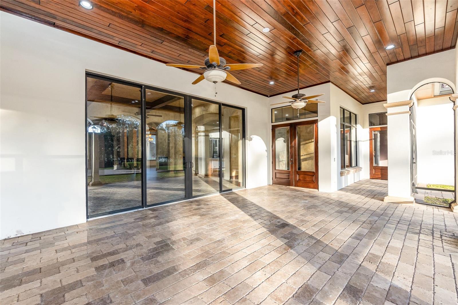 BELLANONA GRANDE ESTATES - Residential