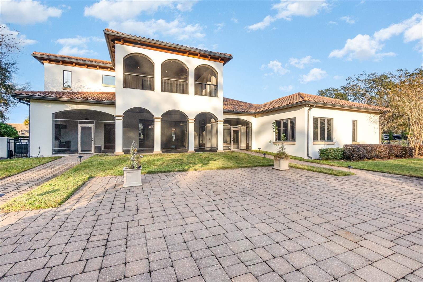 BELLANONA GRANDE ESTATES - Residential