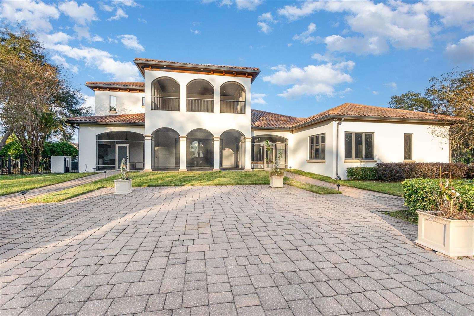 BELLANONA GRANDE ESTATES - Residential