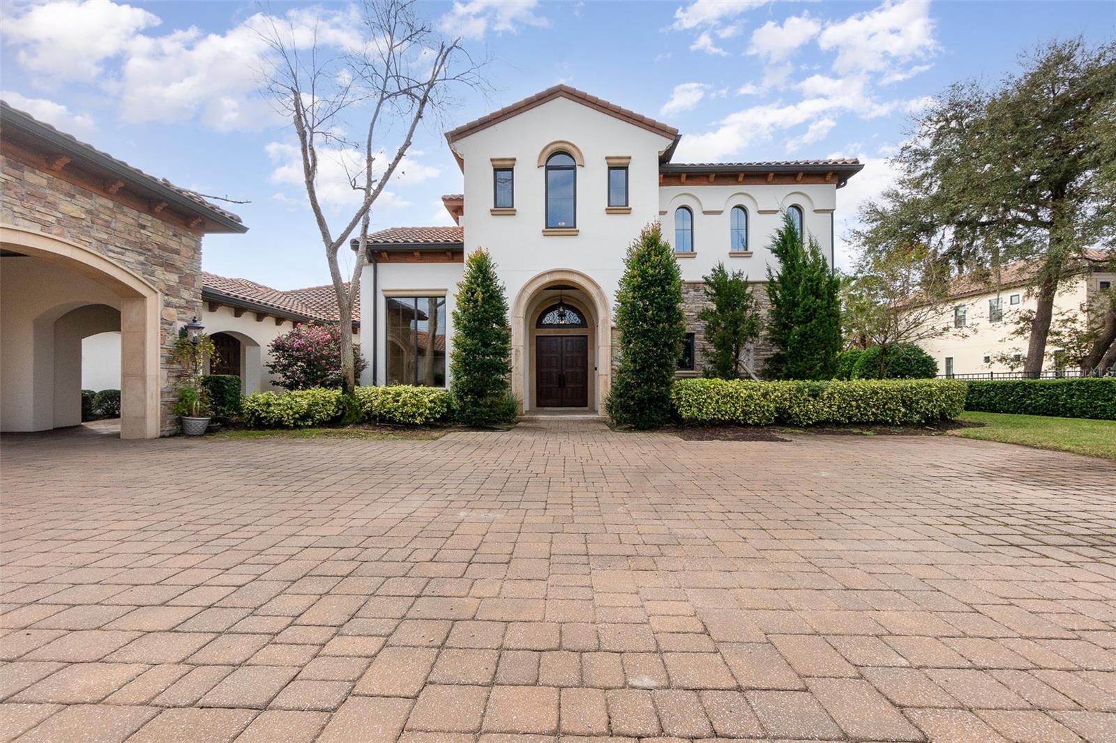 BELLANONA GRANDE ESTATES - Residential