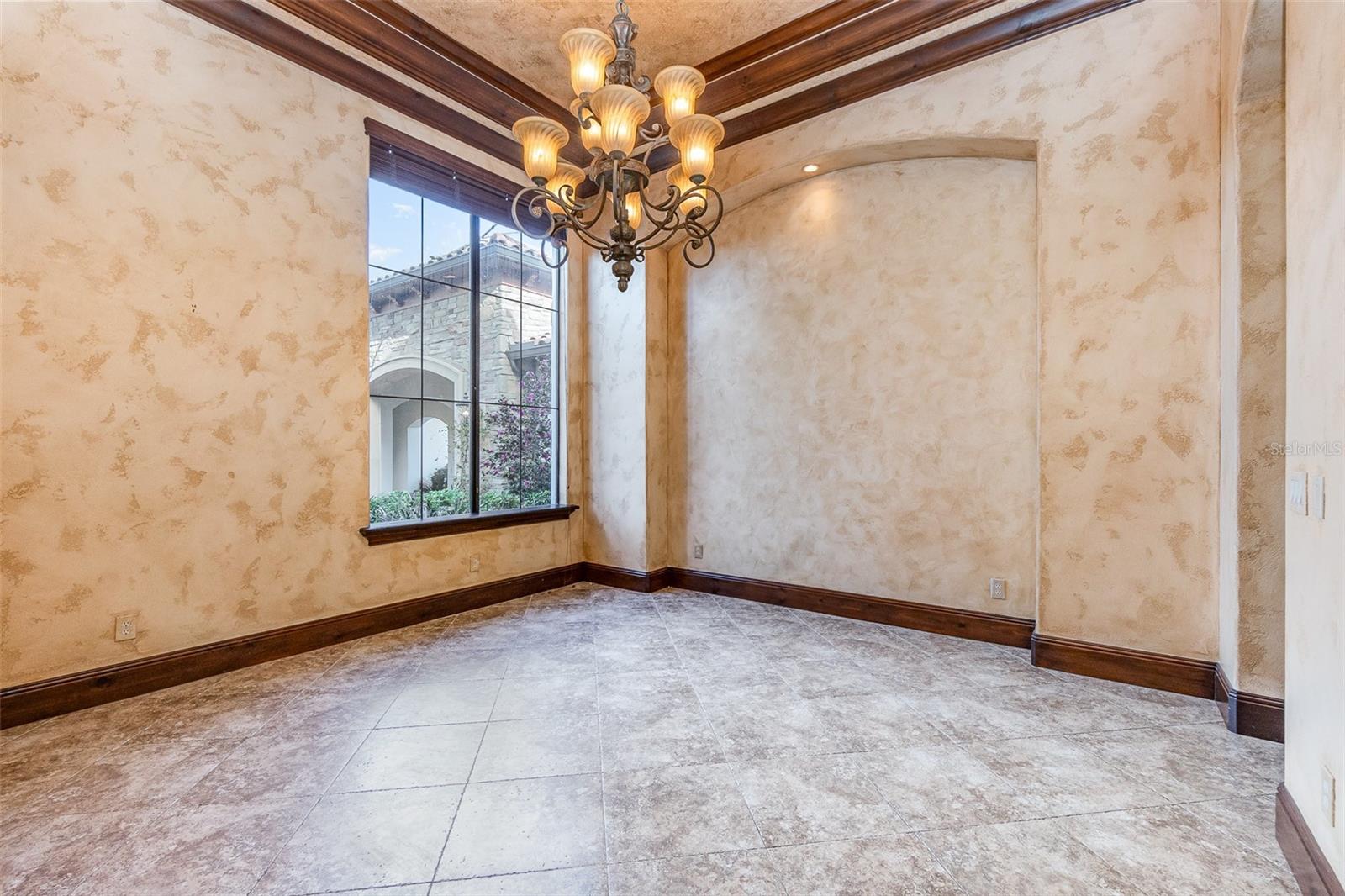 BELLANONA GRANDE ESTATES - Residential