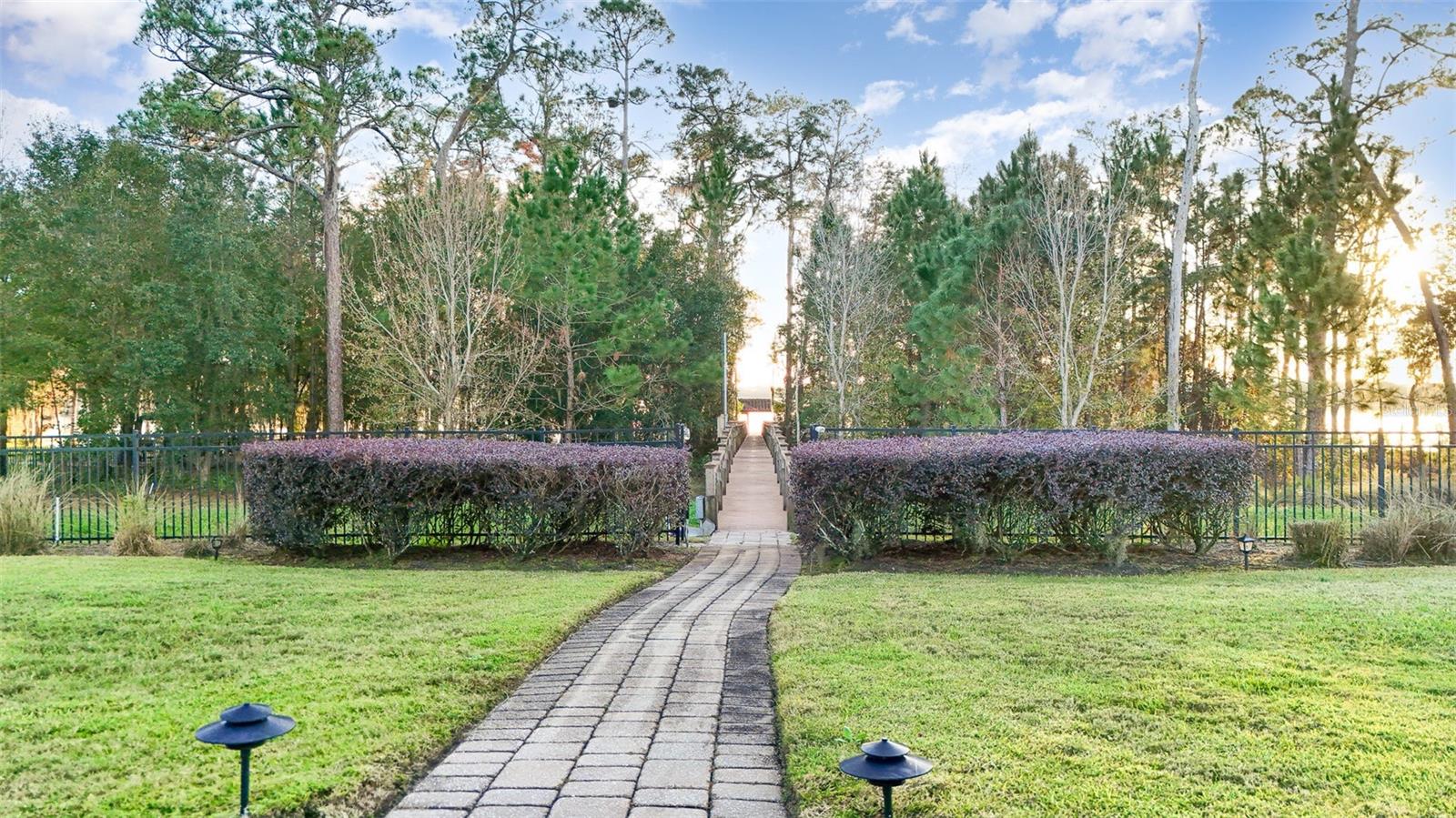 BELLANONA GRANDE ESTATES - Residential