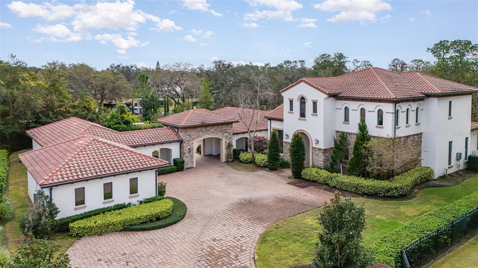 BELLANONA GRANDE ESTATES - Residential