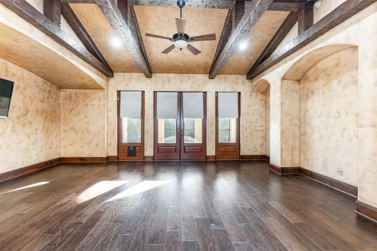 BELLANONA GRANDE ESTATES - Residential