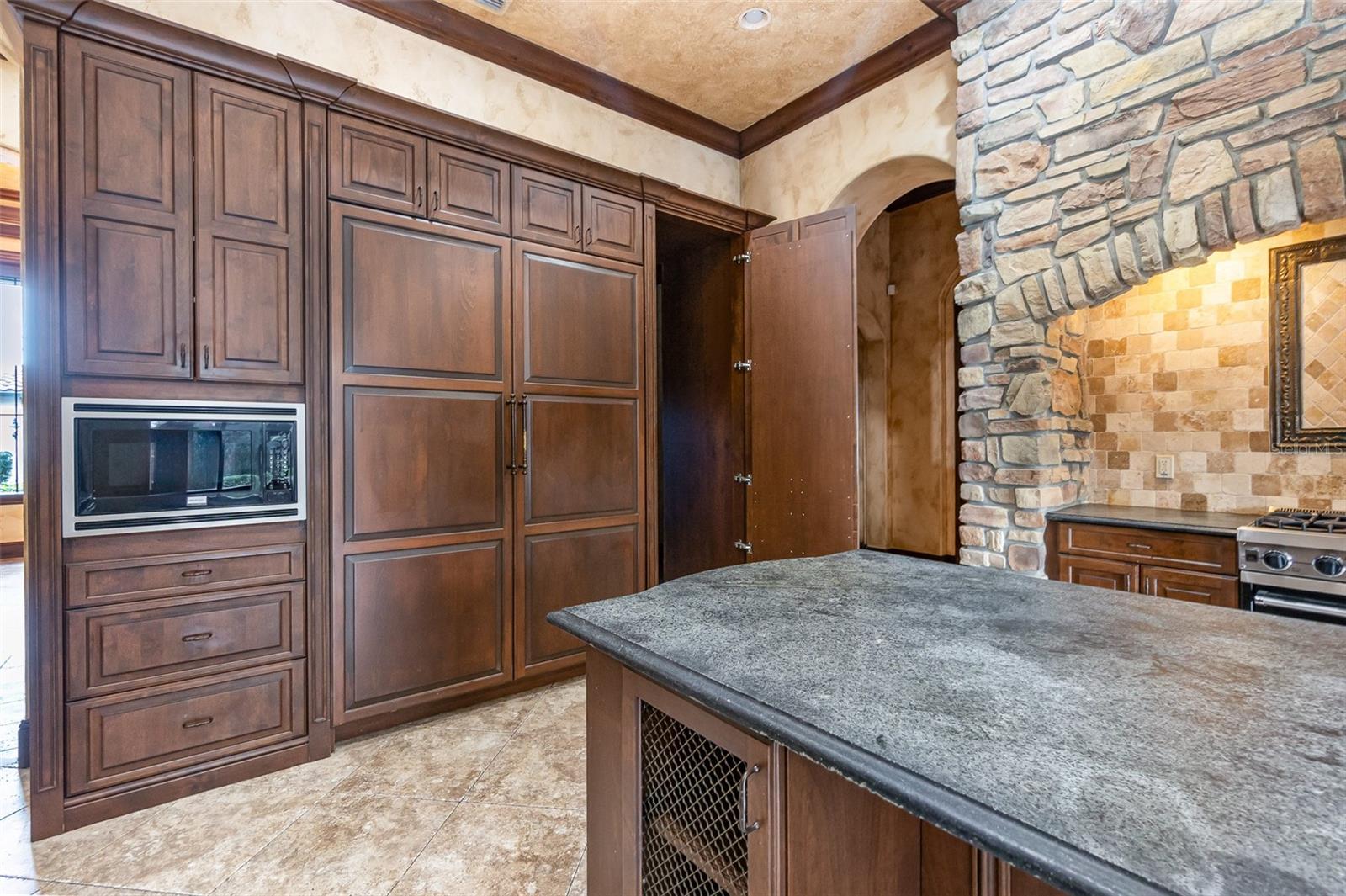 BELLANONA GRANDE ESTATES - Residential