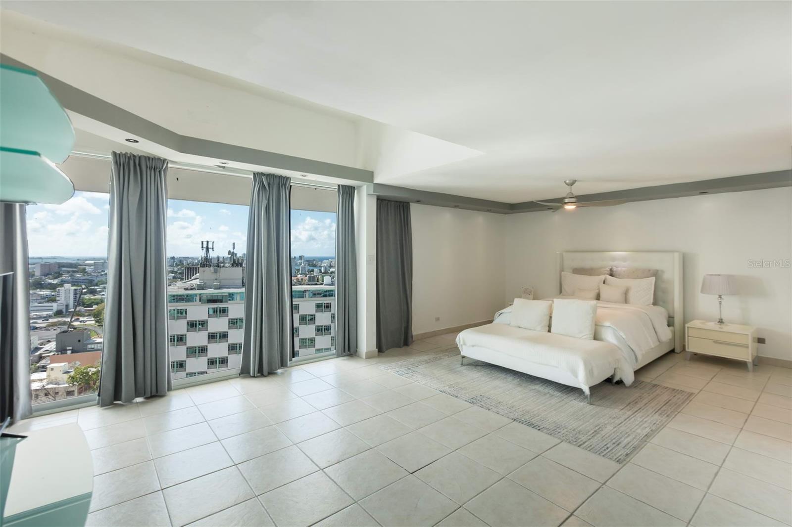 COBIAN'S PLAZA - Residential