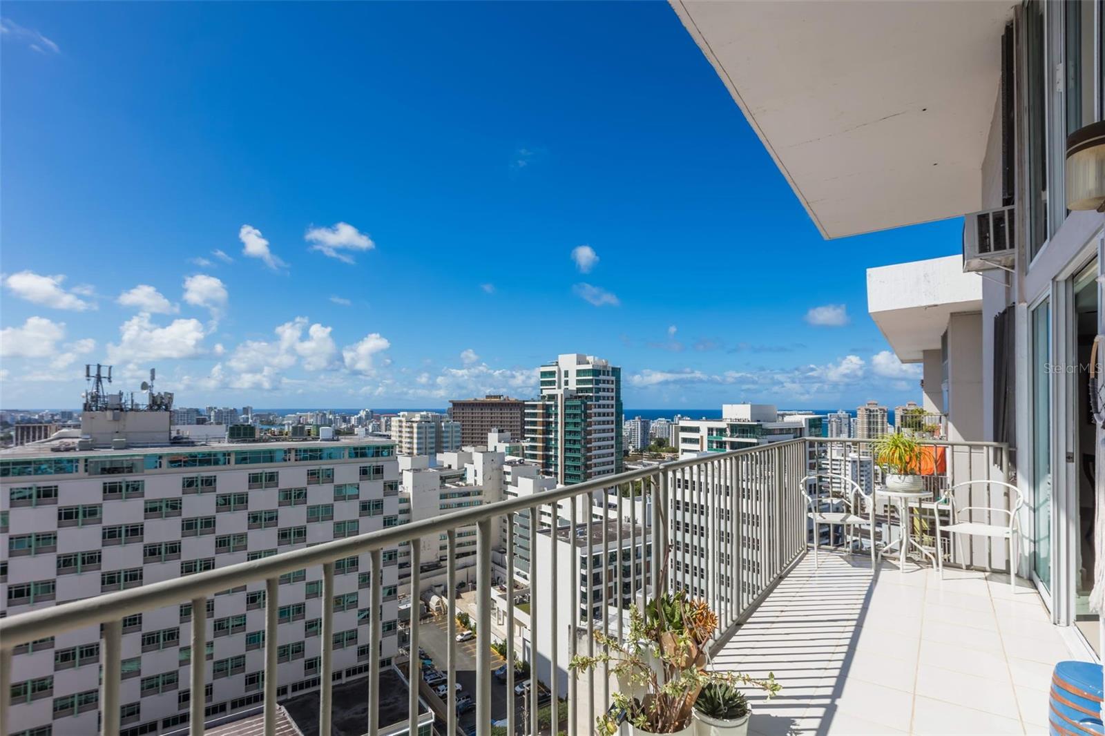 COBIAN'S PLAZA - Residential