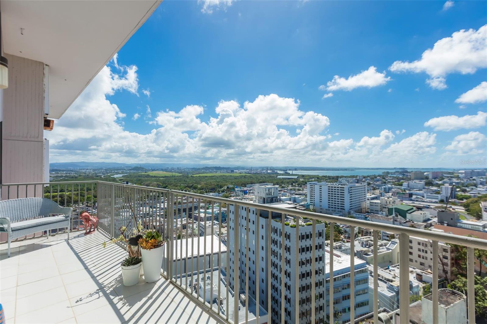 COBIAN'S PLAZA - Residential