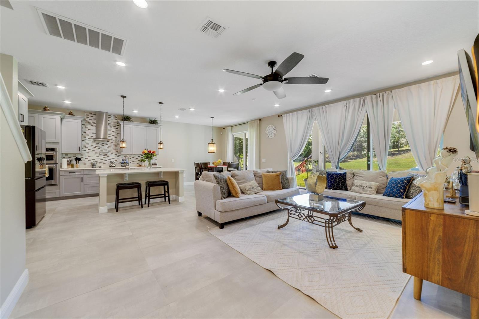 OAKLAND TRLS PH 2 - Residential