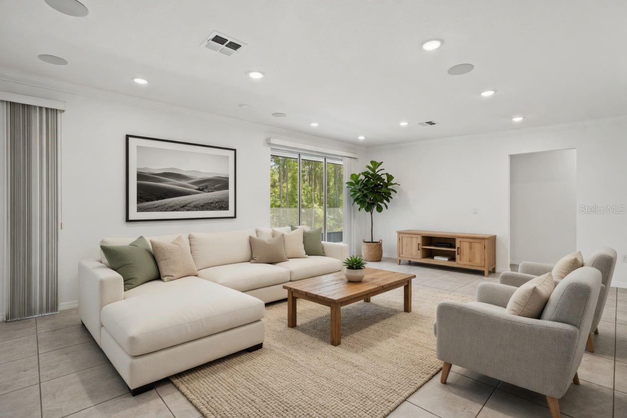 ROYAL HIGHLANDS - Residential