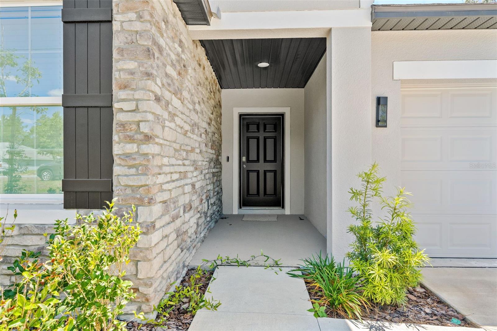 ROYAL HIGHLANDS - Residential