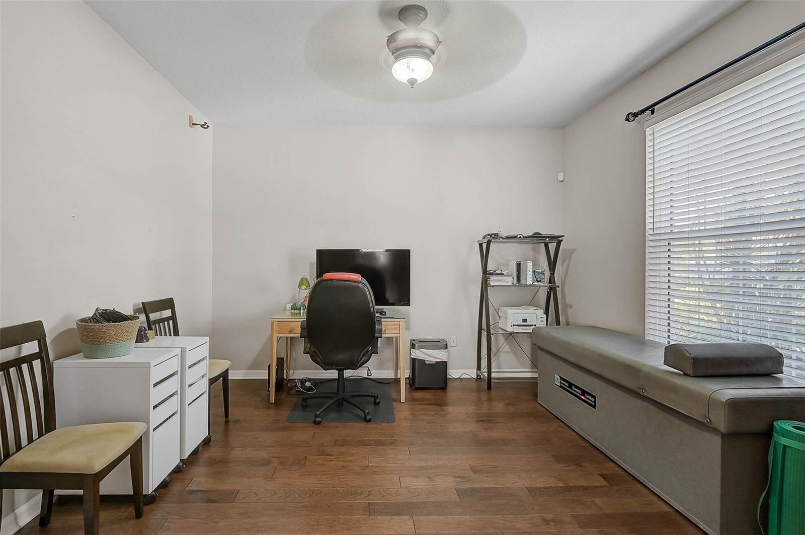 5429 LAKEHURST COURT