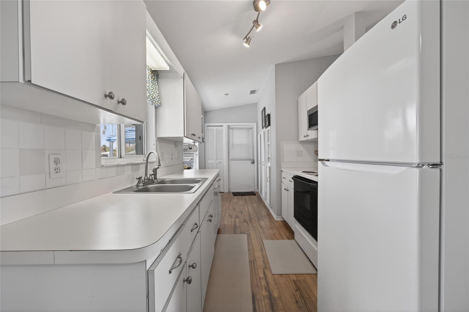 CHERRYWOOD ESTATE - Residential