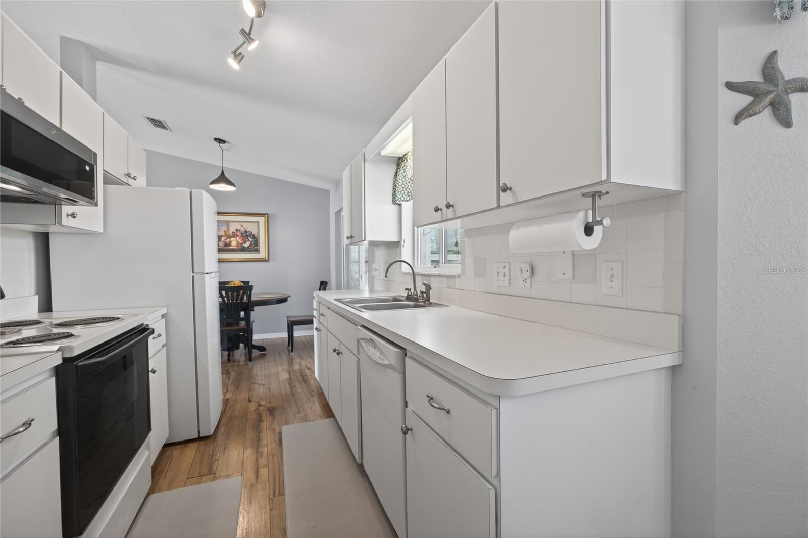 CHERRYWOOD ESTATE - Residential