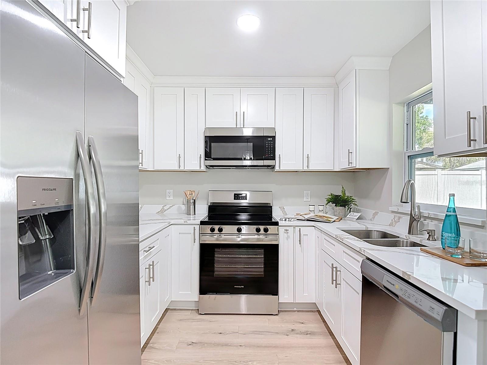 CARROLLWOOD MEADOWS UNIT VIII - Residential