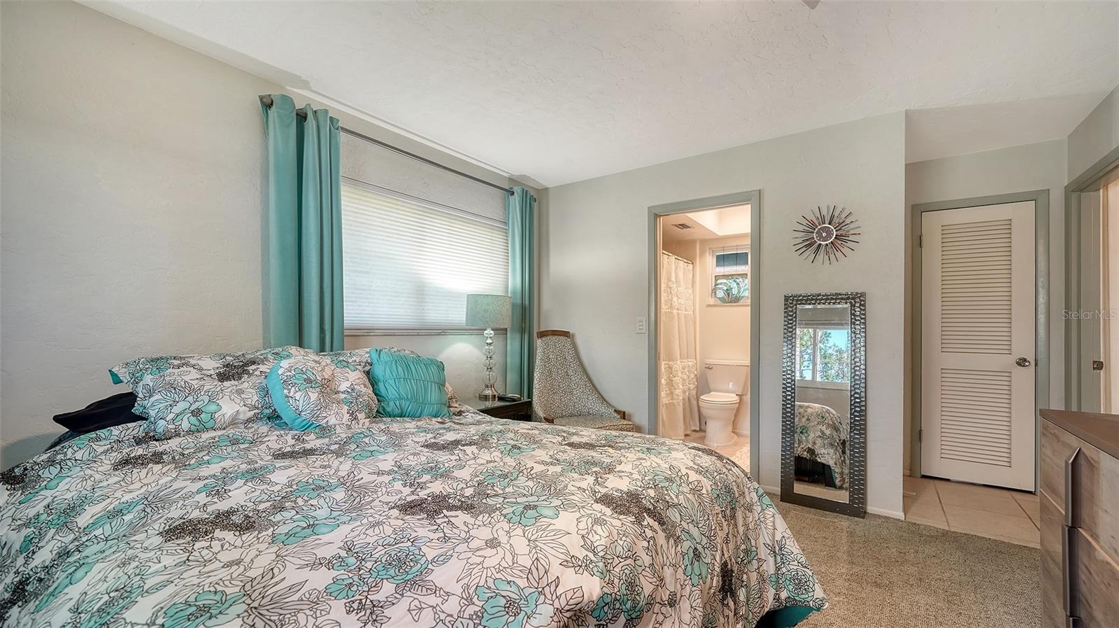 VILLAGE GREEN FOREST LAKE 14 - Residential