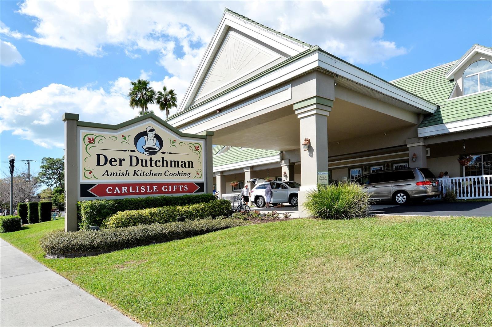 VILLAGE GREEN FOREST LAKE 14 - Residential