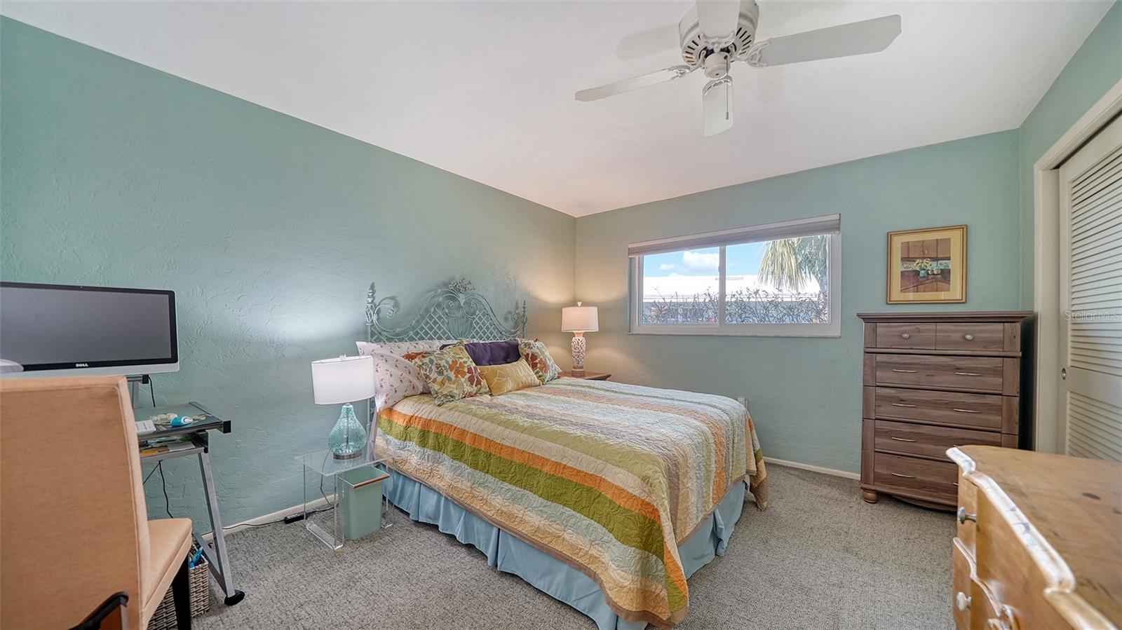 VILLAGE GREEN FOREST LAKE 14 - Residential