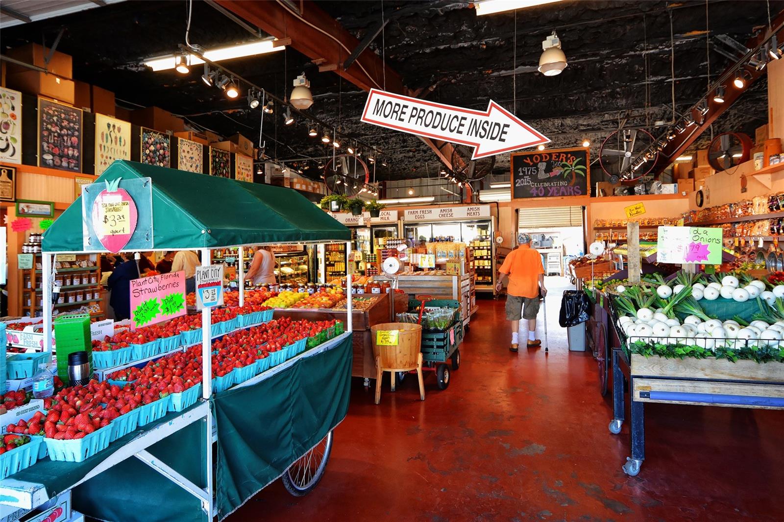 VILLAGE GREEN FOREST LAKE 14 - Residential