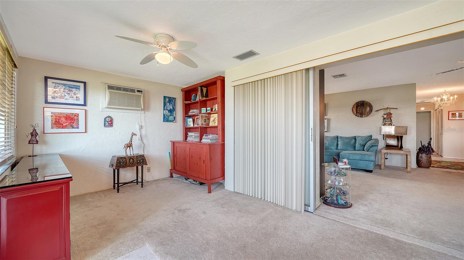 VILLAGE GREEN FOREST LAKE 14 - Residential