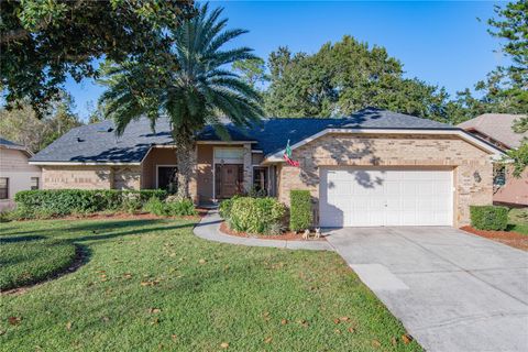 A home in WINTER SPRINGS