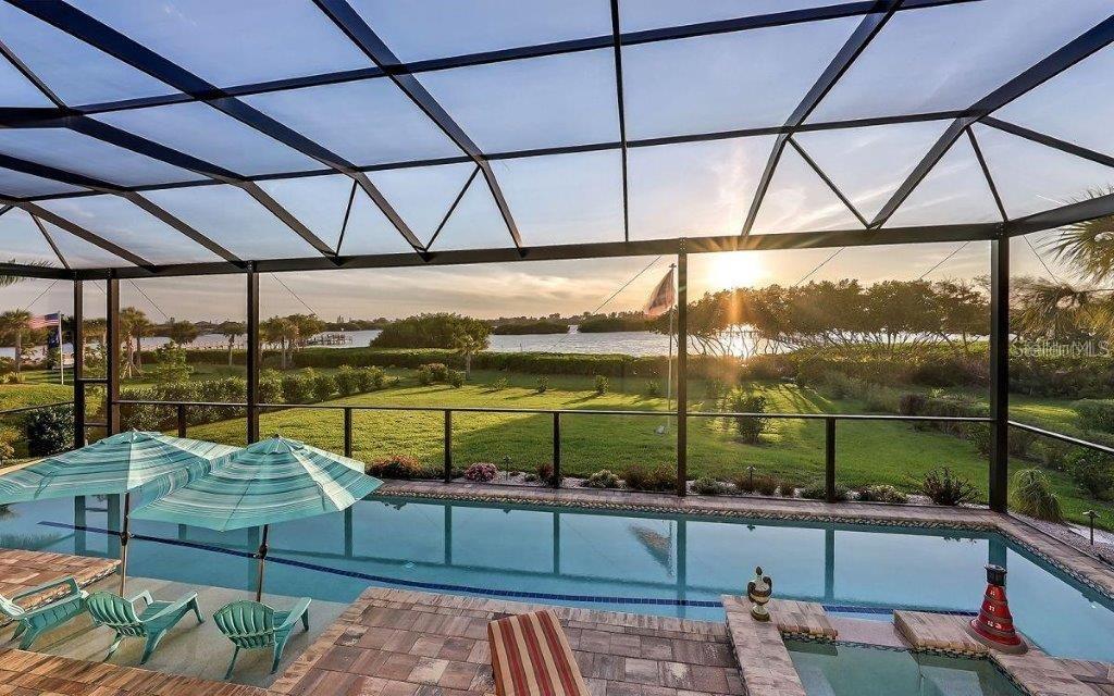 BAYSIDE - Residential