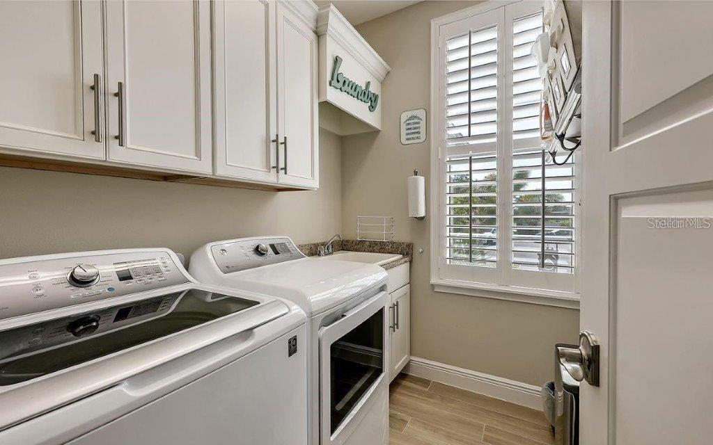 BAYSIDE - Residential