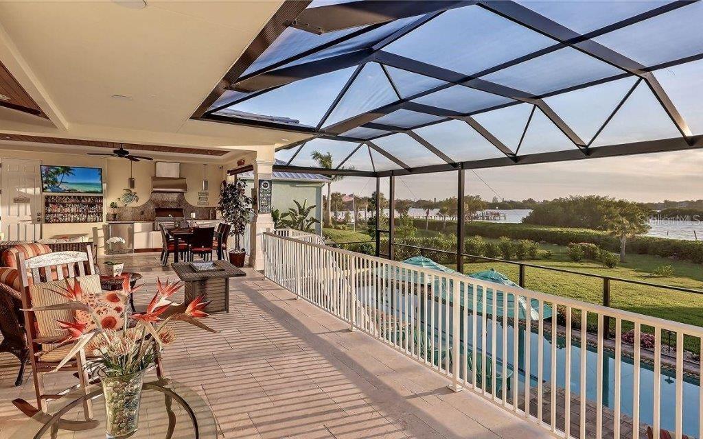 BAYSIDE - Residential