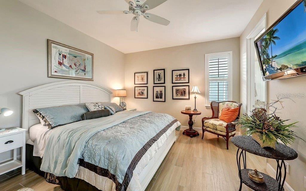 BAYSIDE - Residential