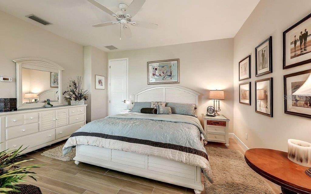 BAYSIDE - Residential