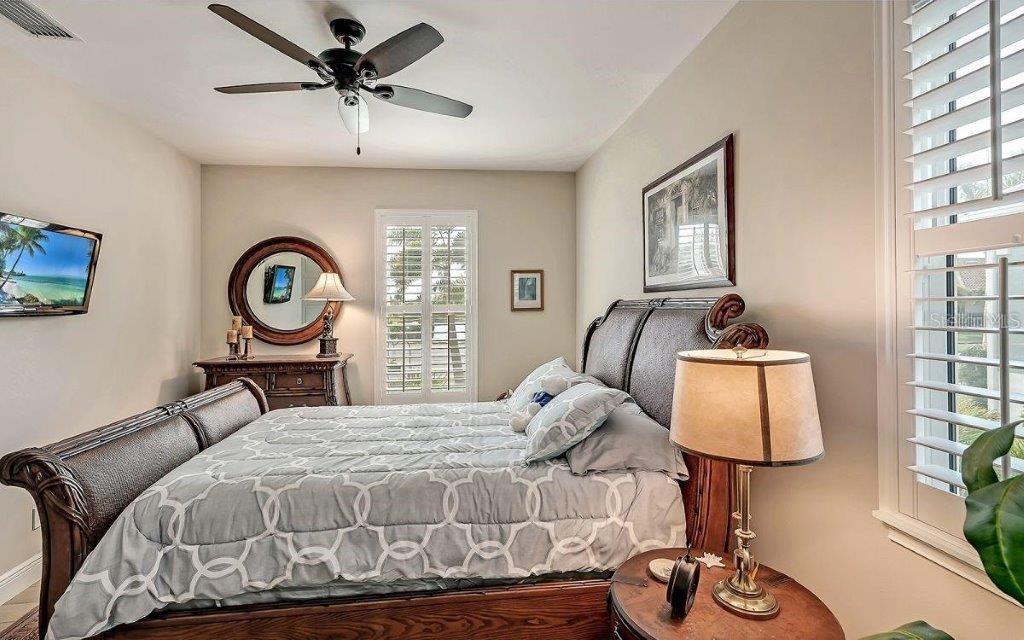 BAYSIDE - Residential