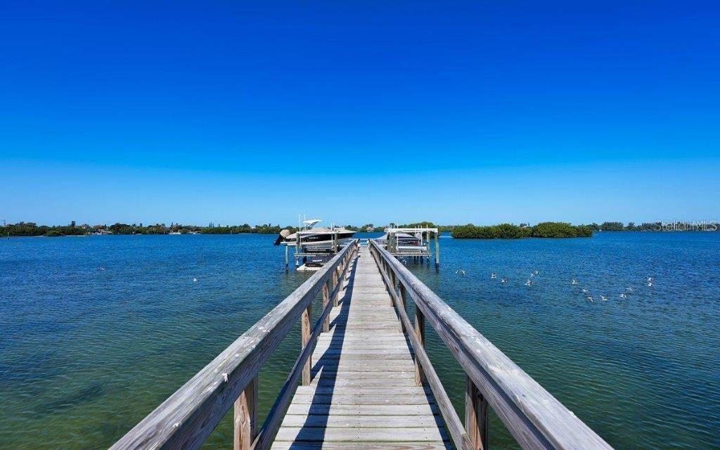 BAYSIDE - Residential