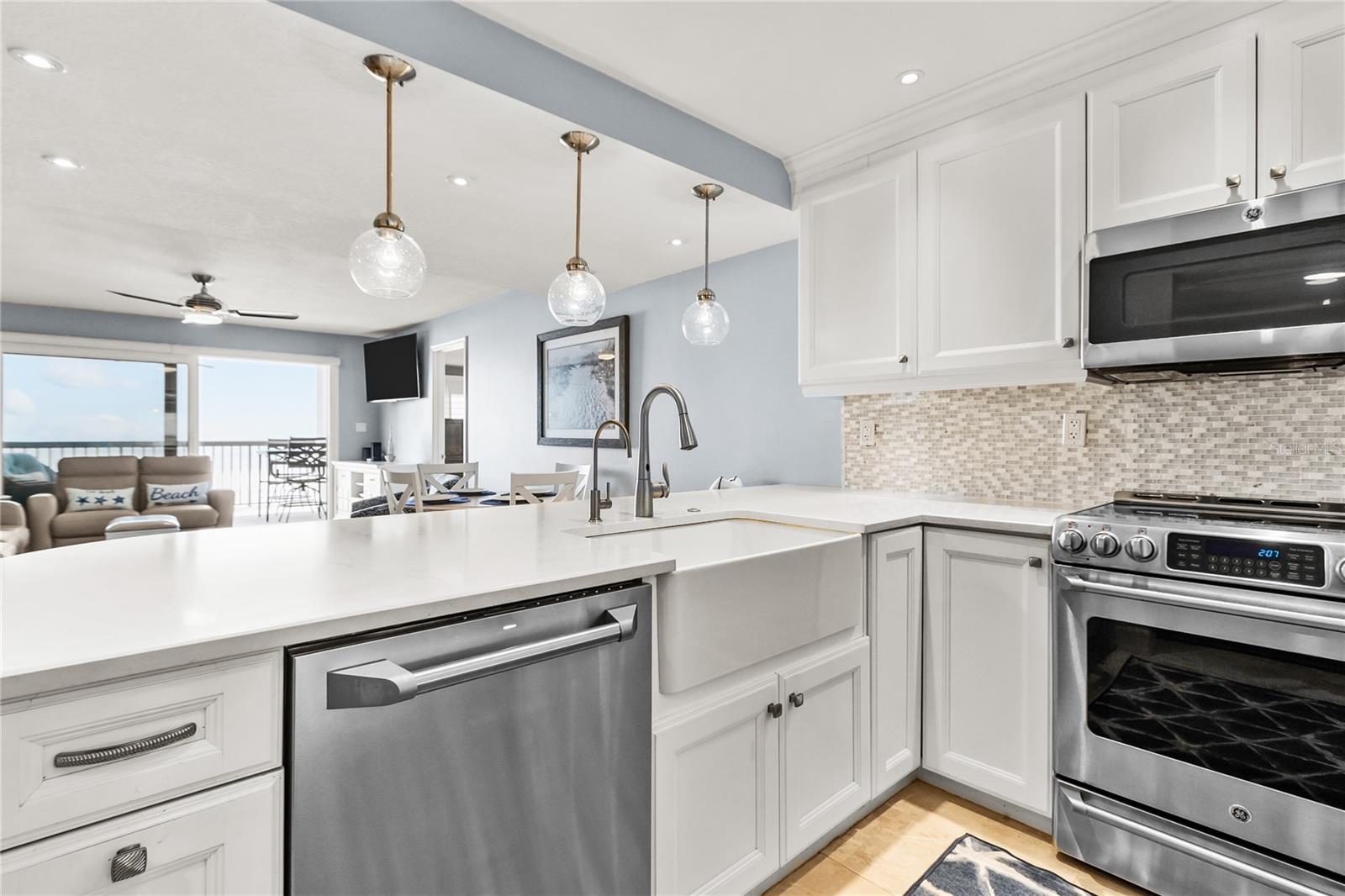 MARINA BAY OF ST PETERSBURG BEACH - Residential