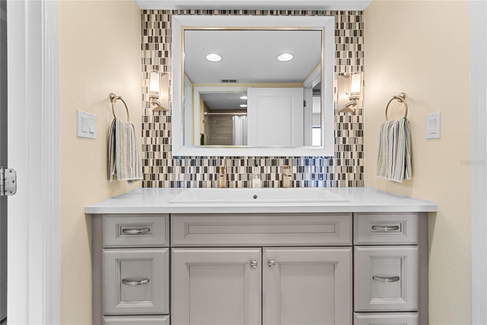 MARINA BAY OF ST PETERSBURG BEACH - Residential